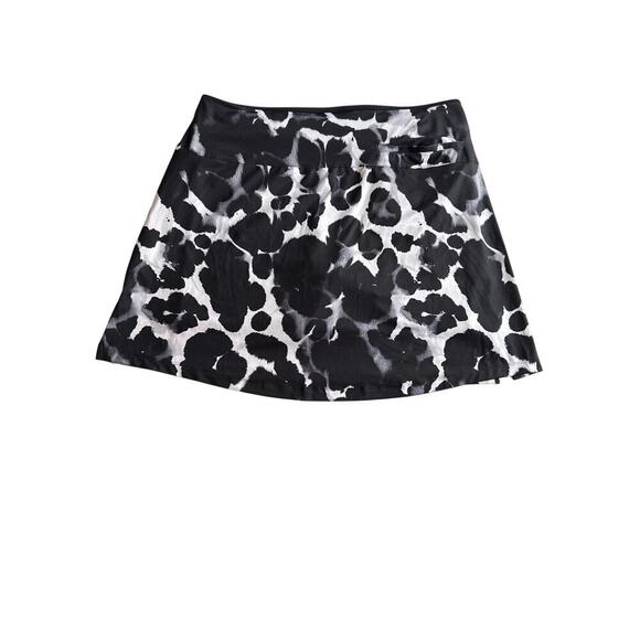 Nike Women’s Skort 2in1 Skirt Golf  UPF 40+ Size XL Black Grey White - Picture 5 of 12